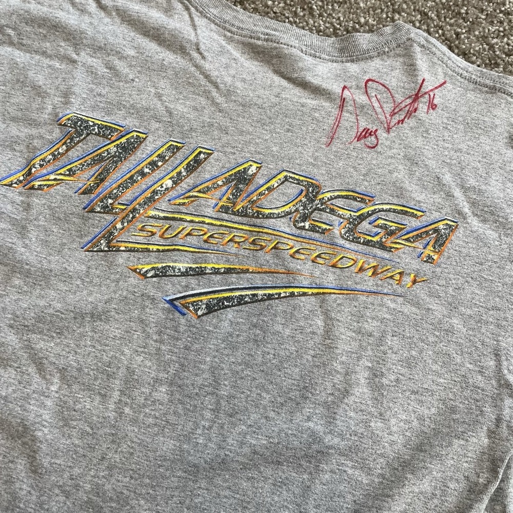 VTG Talladega Superspeedway NASCAR‎ T-Shirt Signed Doug Richert (Crew Chief) 16